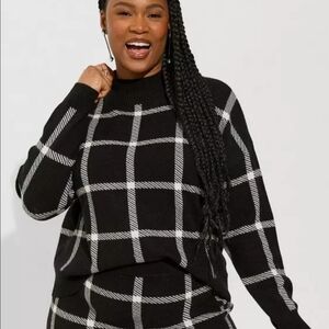 Torrid Black and White Plaid Women's Sweater